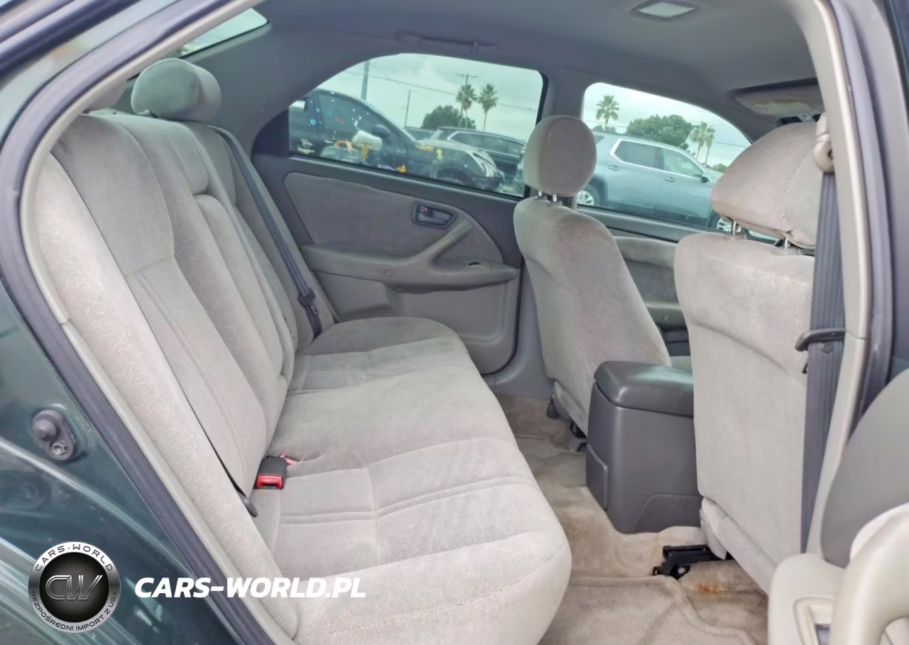 1999 Toyota Camry Le VIN:4T1BG22K2XU613153 - 10