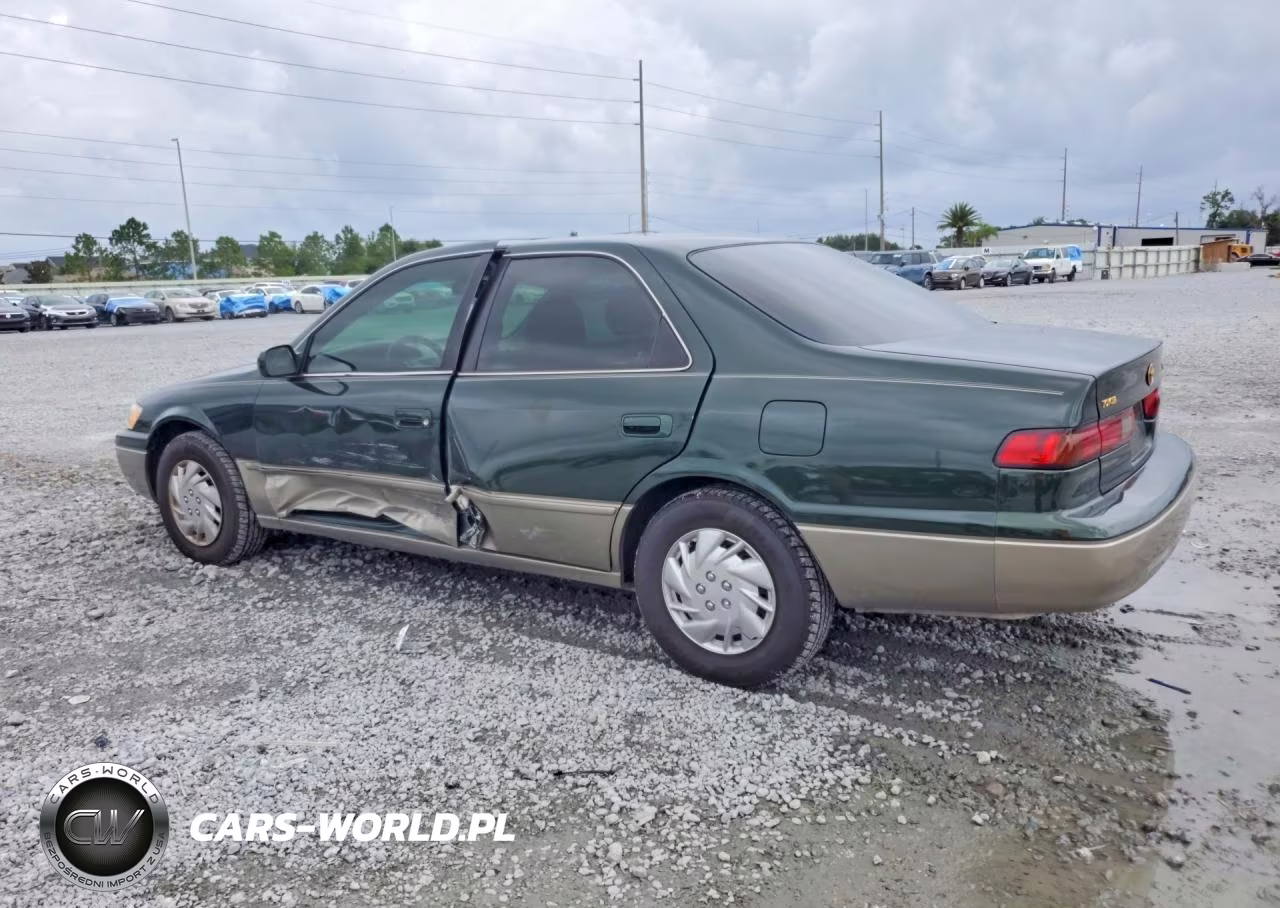 1999 Toyota Camry Le VIN:4T1BG22K2XU613153 - 2