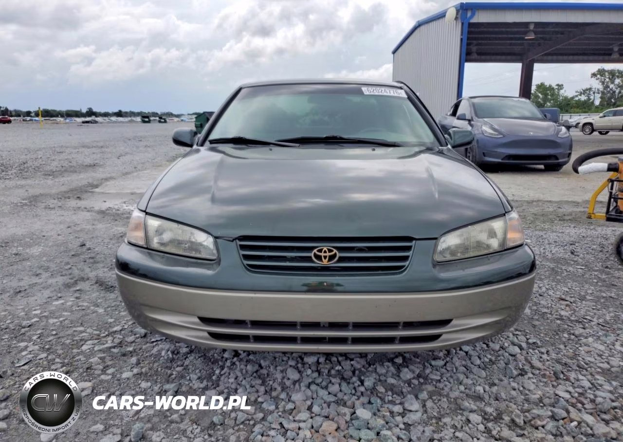 1999 Toyota Camry Le VIN:4T1BG22K2XU613153 - 5