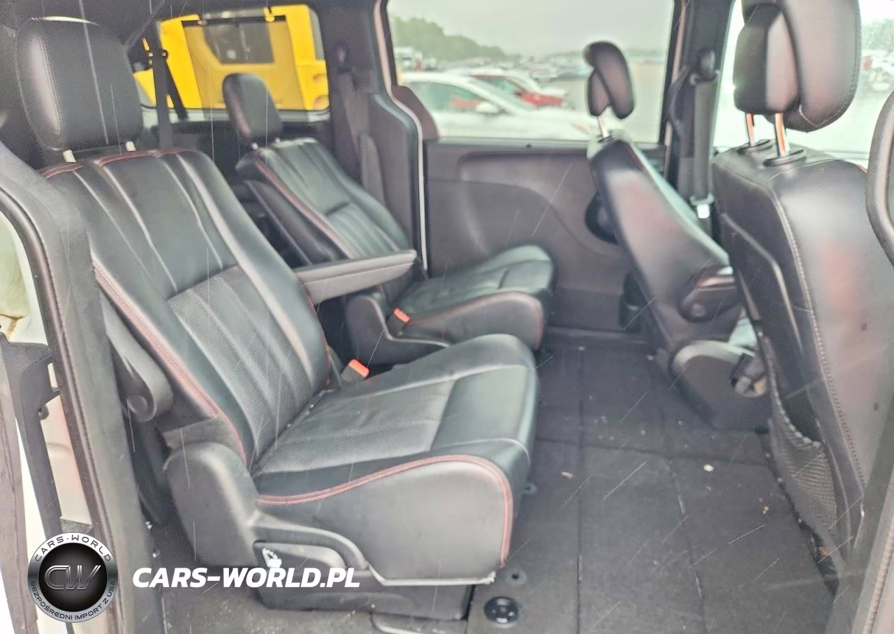 2014 Dodge Grand Caravan R-T VIN:2C4RDGEG3ER404594 - 11