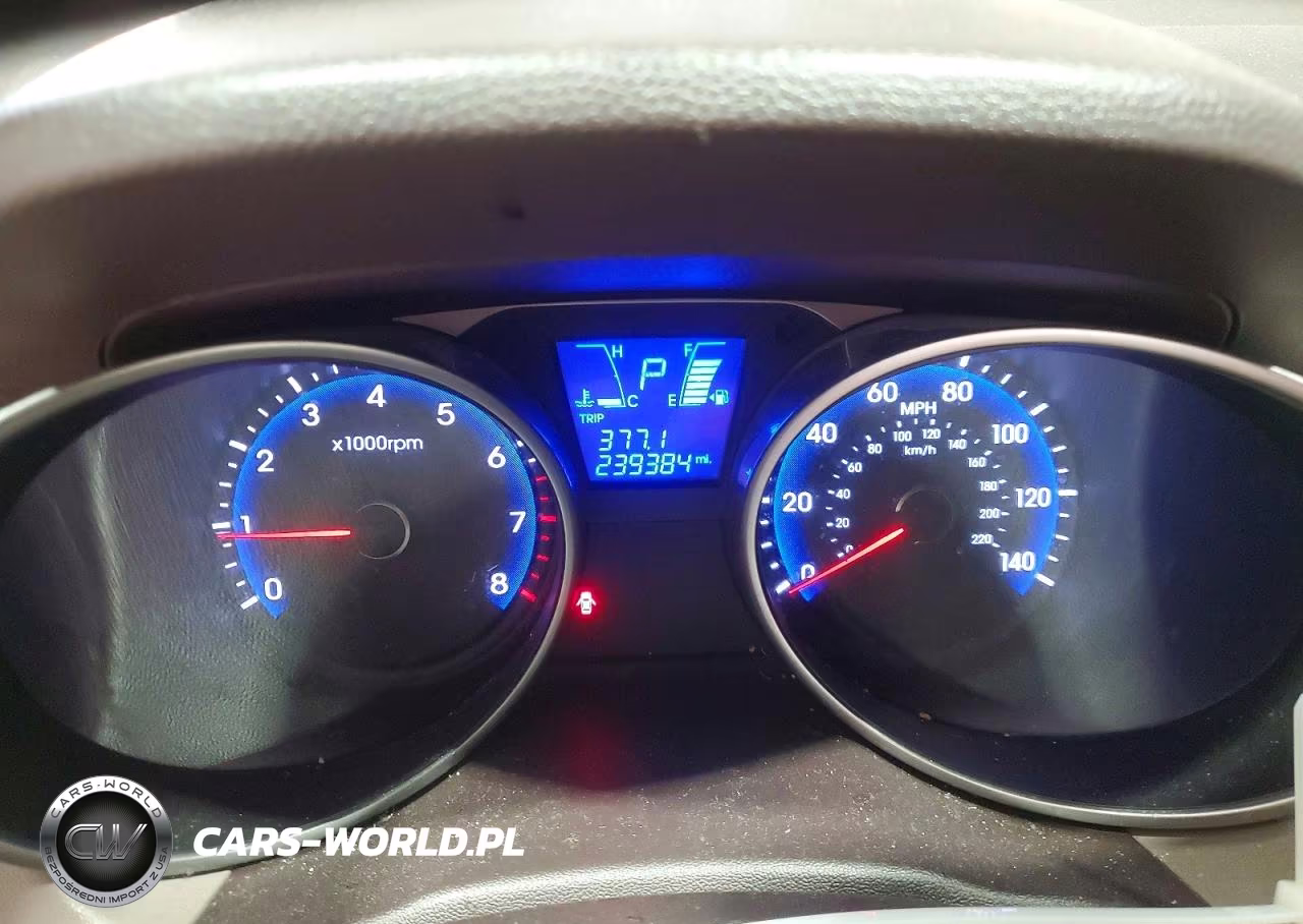 2011 Hyundai Tucson Gls VIN:KM8JU3AC3BU126749 - 9