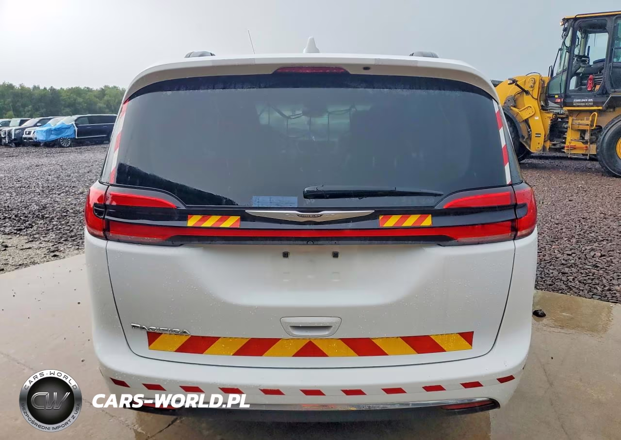 2022 Chrysler Pacifica Touring L VIN:2C4RC1BG6NR218231 - 6
