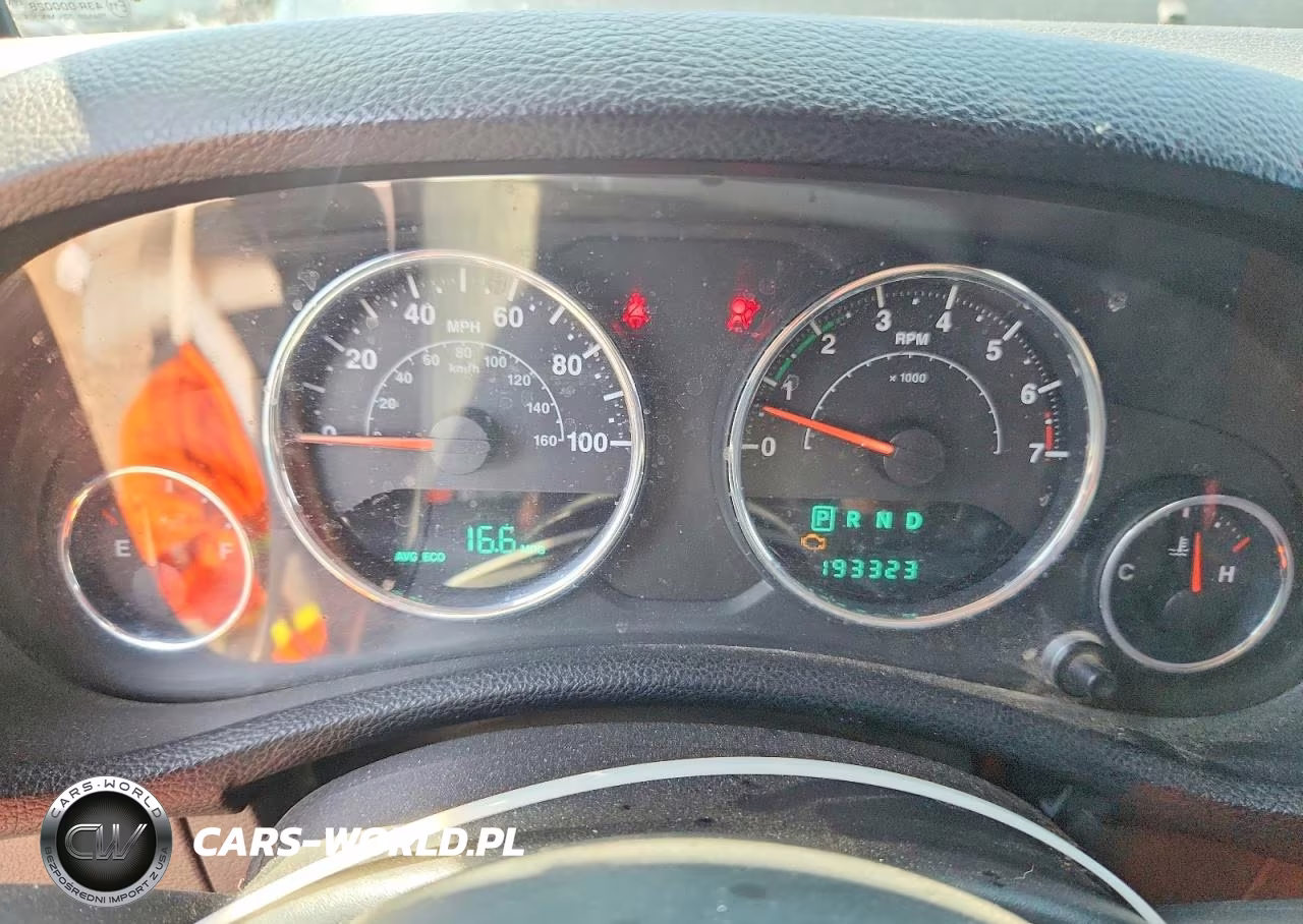 2012 Jeep Wrangler Sport VIN:1C4GJWAG2CL105328 - 9