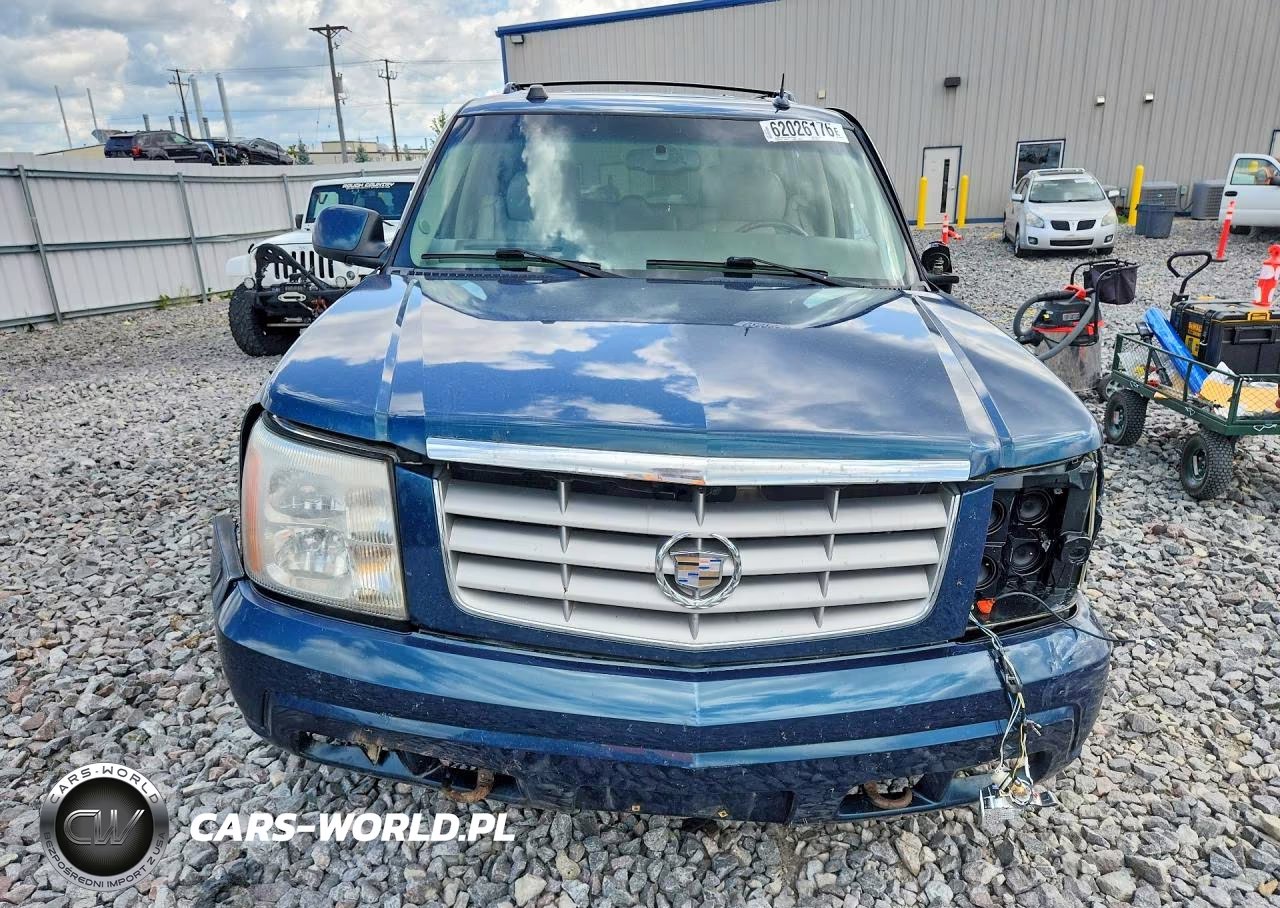 2005 Cadillac Escalade Luxury VIN:1GYEK63N05R117326 - 5
