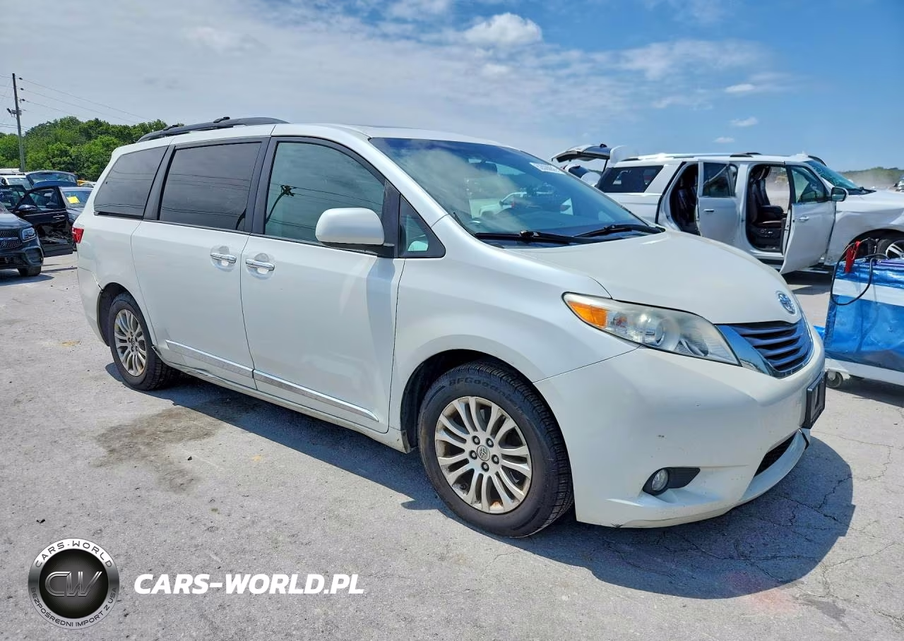 2015 Toyota Sienna Xle Premium 8-Passenger VIN:5TDYK3DC2FS639697 - 4