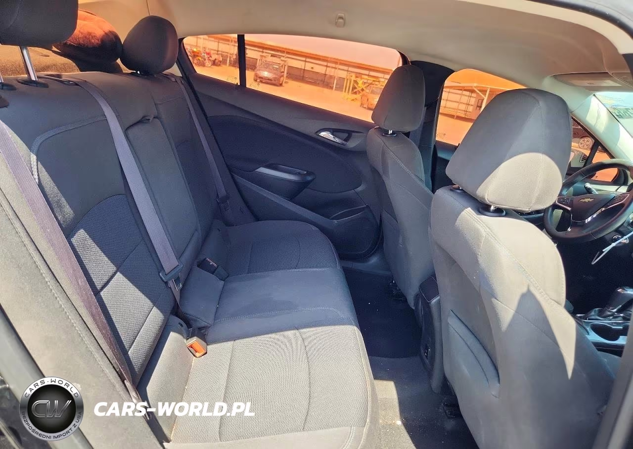 2017 Chevrolet Cruze Lt VIN:1G1BE5SM4H7103215 - 10