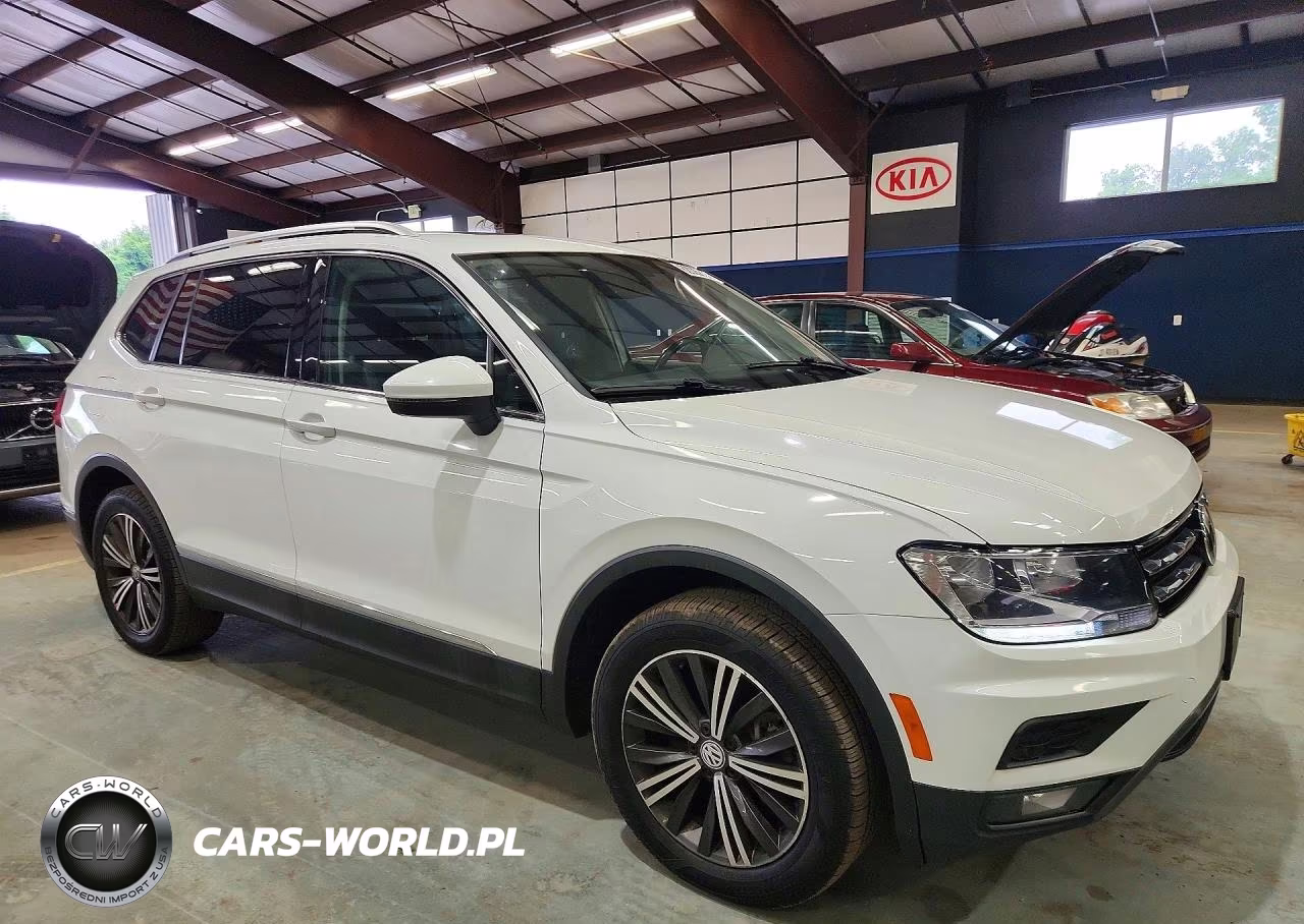 2019 Volkswagen Tiguan Se VIN:3VV2B7AX0KM191184 - 4