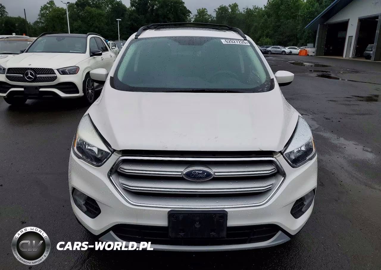 2018 Ford Escape Se VIN:1FMCU9GD0JUC24485 - 5