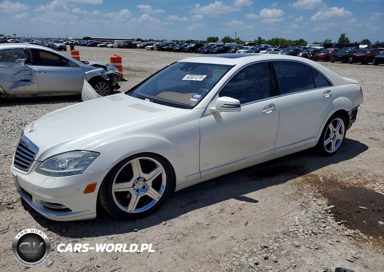 2010 Mercedes-Benz S 550