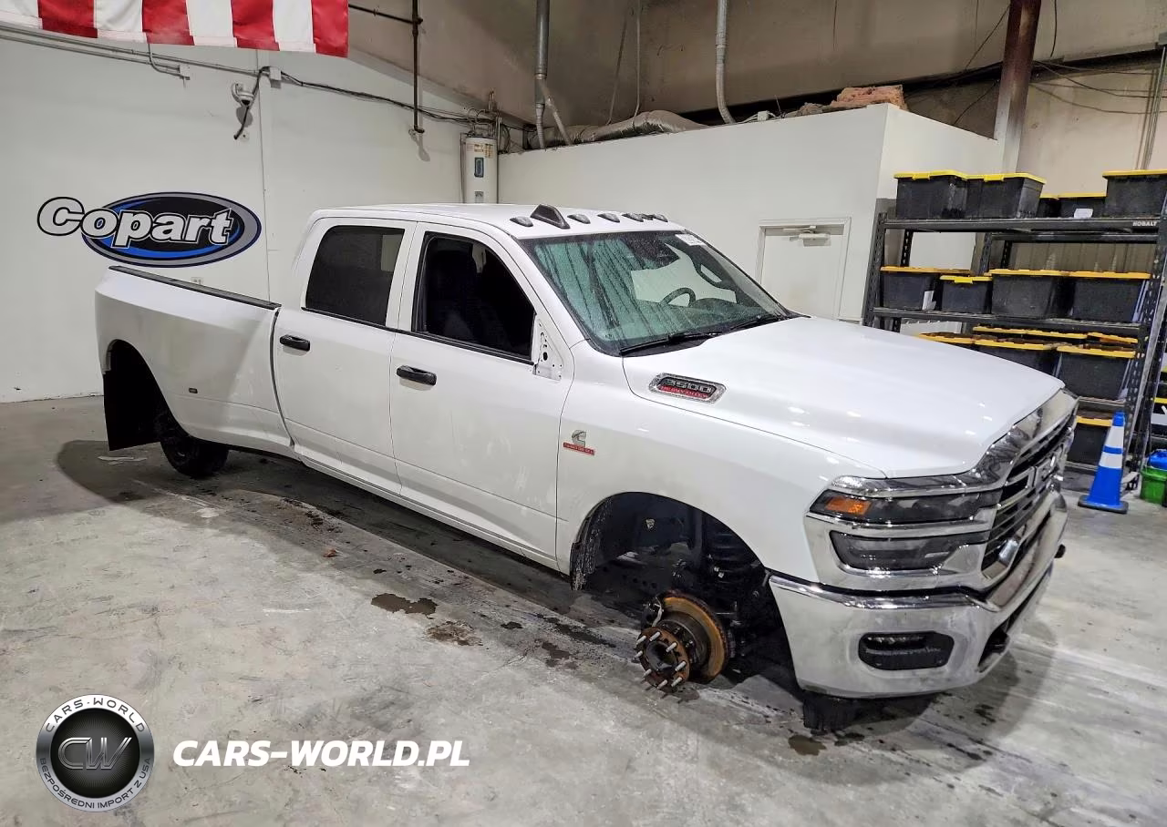 2025 Ram 3500 Tradesman VIN:3C63RRGL0SG533883 - 4
