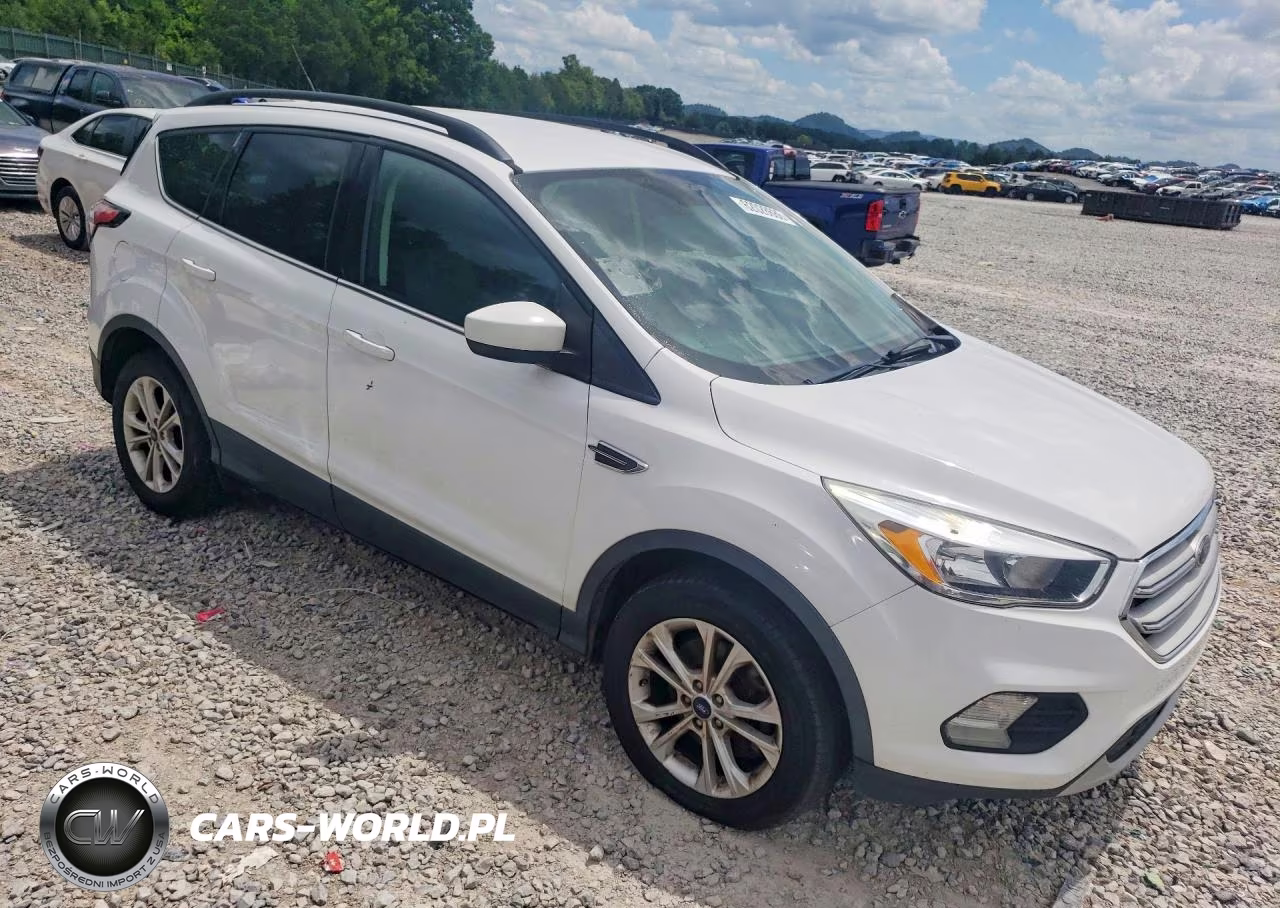 2018 Ford Escape Se VIN:1FMCU9GD1JUC20378 - 4