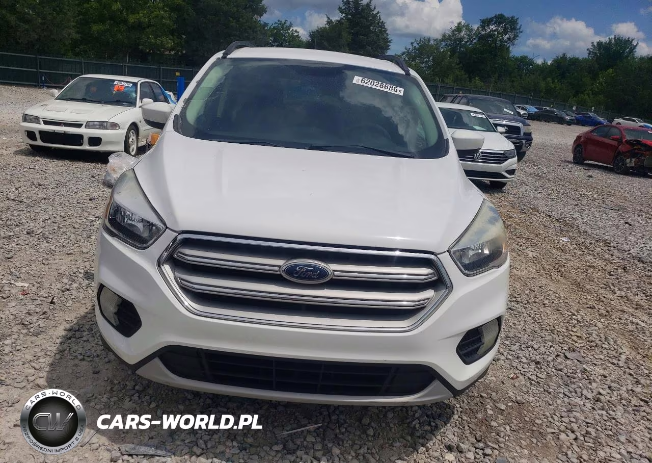 2018 Ford Escape Se VIN:1FMCU9GD1JUC20378 - 5
