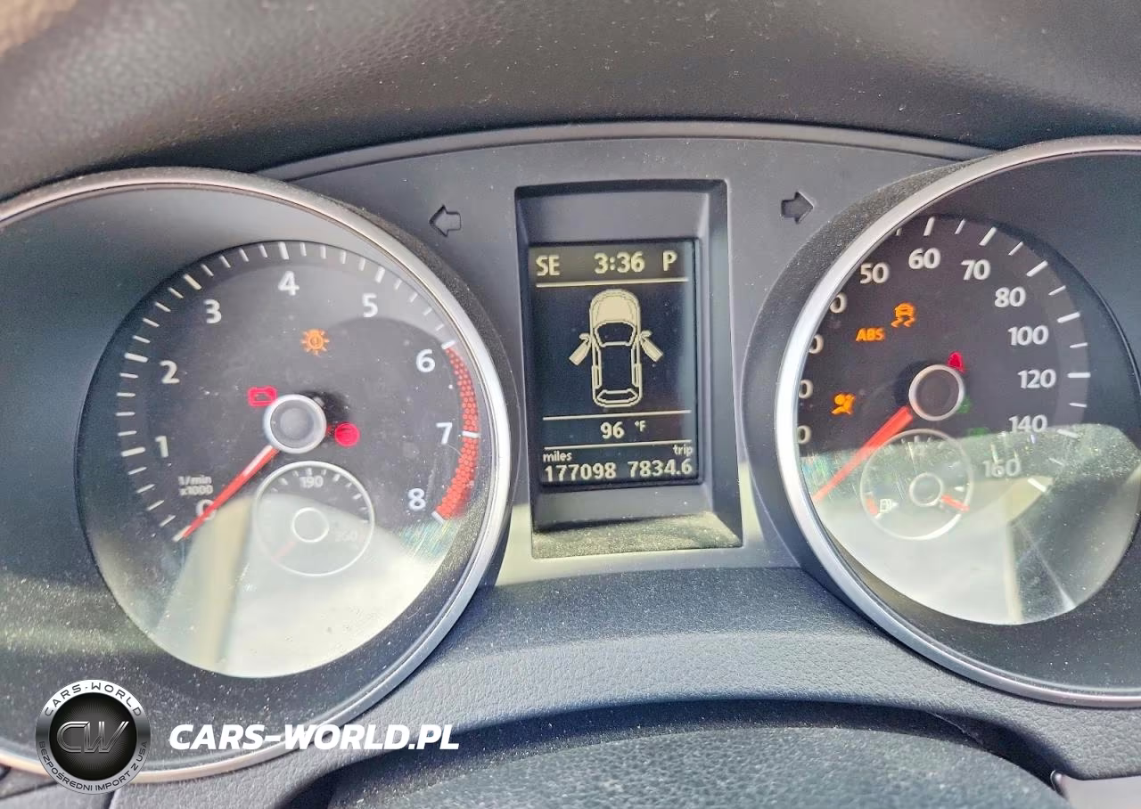 2010 Volkswagen Golf VIN:WVWDA7AJ5AW284464 - 9