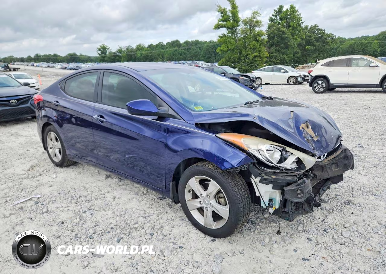 2013 Hyundai Elantra Gls VIN:5NPDH4AE7DH215282 - 4