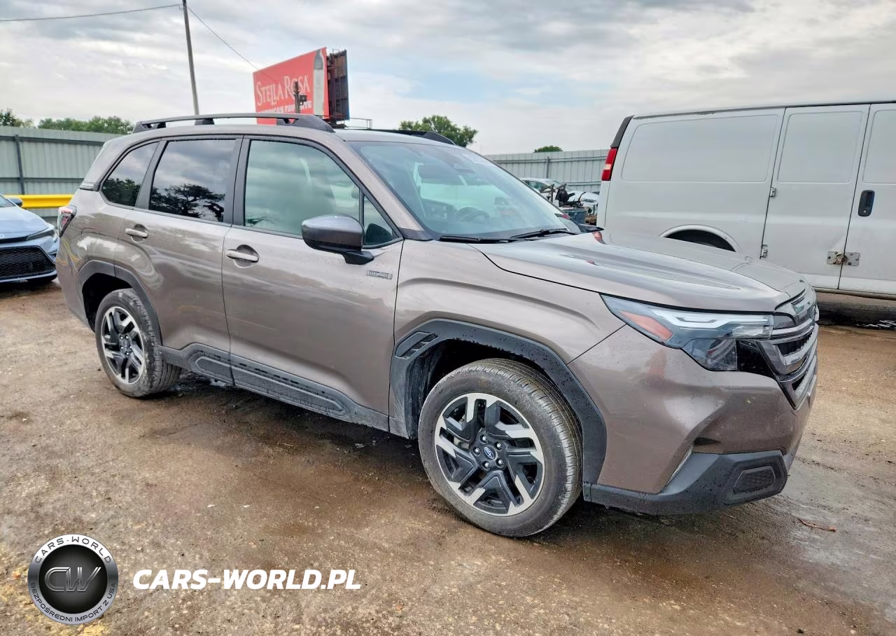 2025 Subaru Forester Premium VIN:JF2SLSED9SH435113 - 4