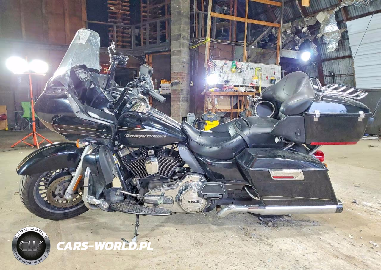 2011 Harley-Davidson Fltru VIN:1HD1KGM14BB636436 - 3