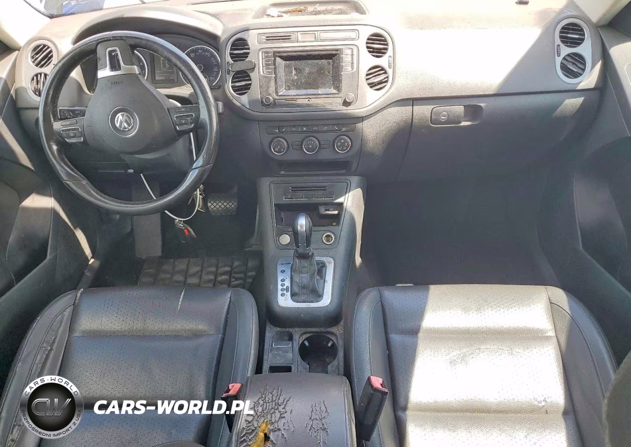 2016 Volkswagen Tiguan S VIN:WVGBV7AX7GW548420 - 8