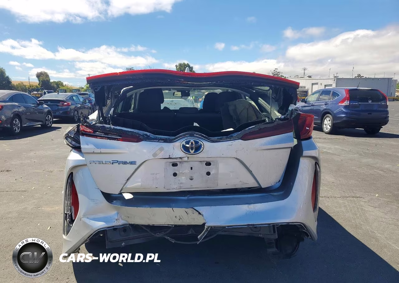 2021 Toyota Prius Prime Le VIN:JTDKAMFP2M3191586 - 6