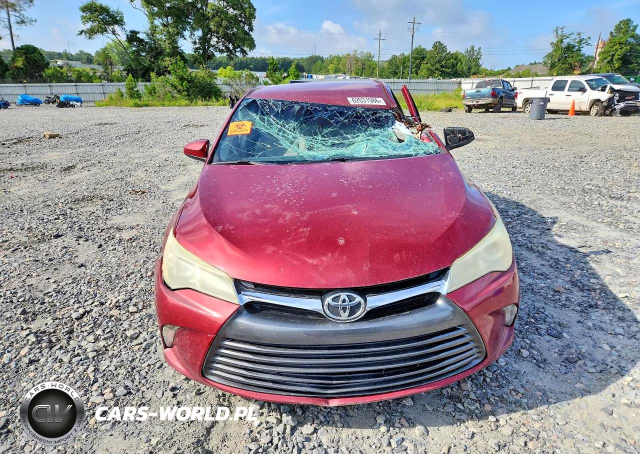 2015 Toyota Camry Le VIN:4T1BF1FK9FU976975 - 5