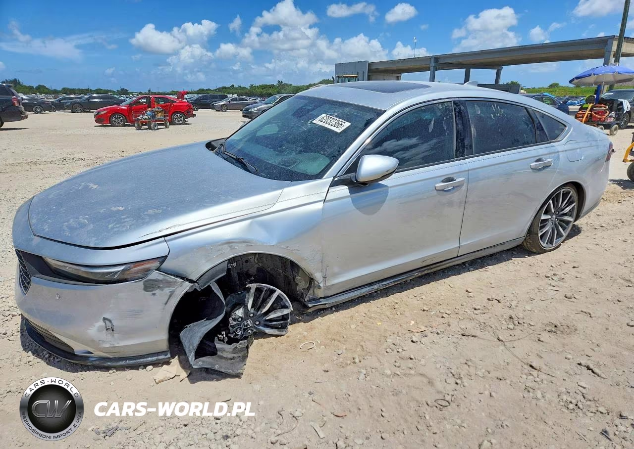2025 Honda Accord Touring Hybrid – zdjęcie 1 z 12