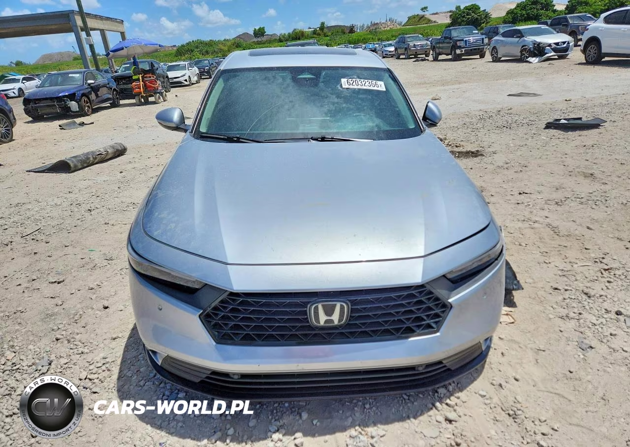 2025 Honda Accord Touring Hybrid VIN:1HGCY2F89SA036122 - 5