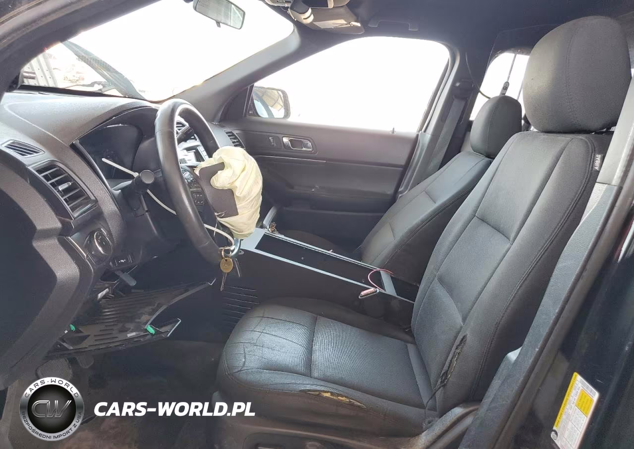 2018 Ford Explorer Police Interceptor VIN:1FM5K8AR2JGA83981 - 7
