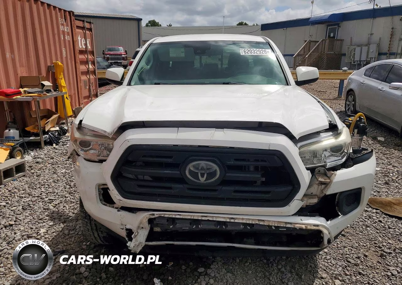 2018 Toyota Tacoma Sr VIN:5TFAX5GN4JX128457 - 5