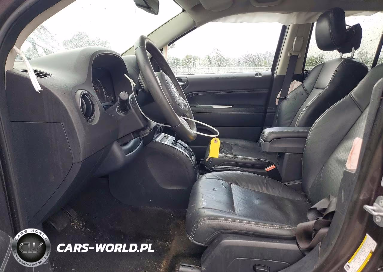 2015 Jeep Compass Latitude VIN:1C4NJCEA4FD414034 - 7