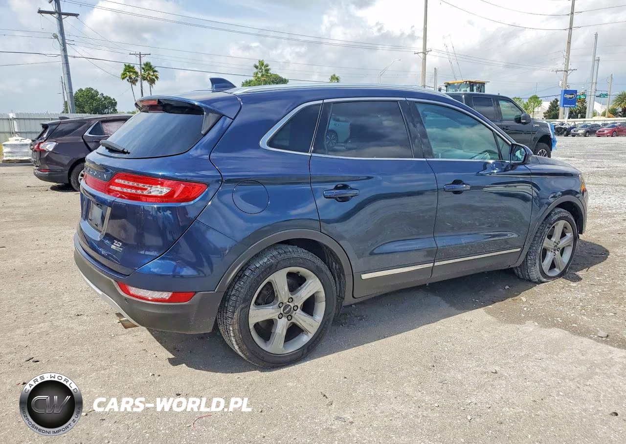 2015 Lincoln Mkc VIN:5LMCJ1A90FUJ10747 - 3