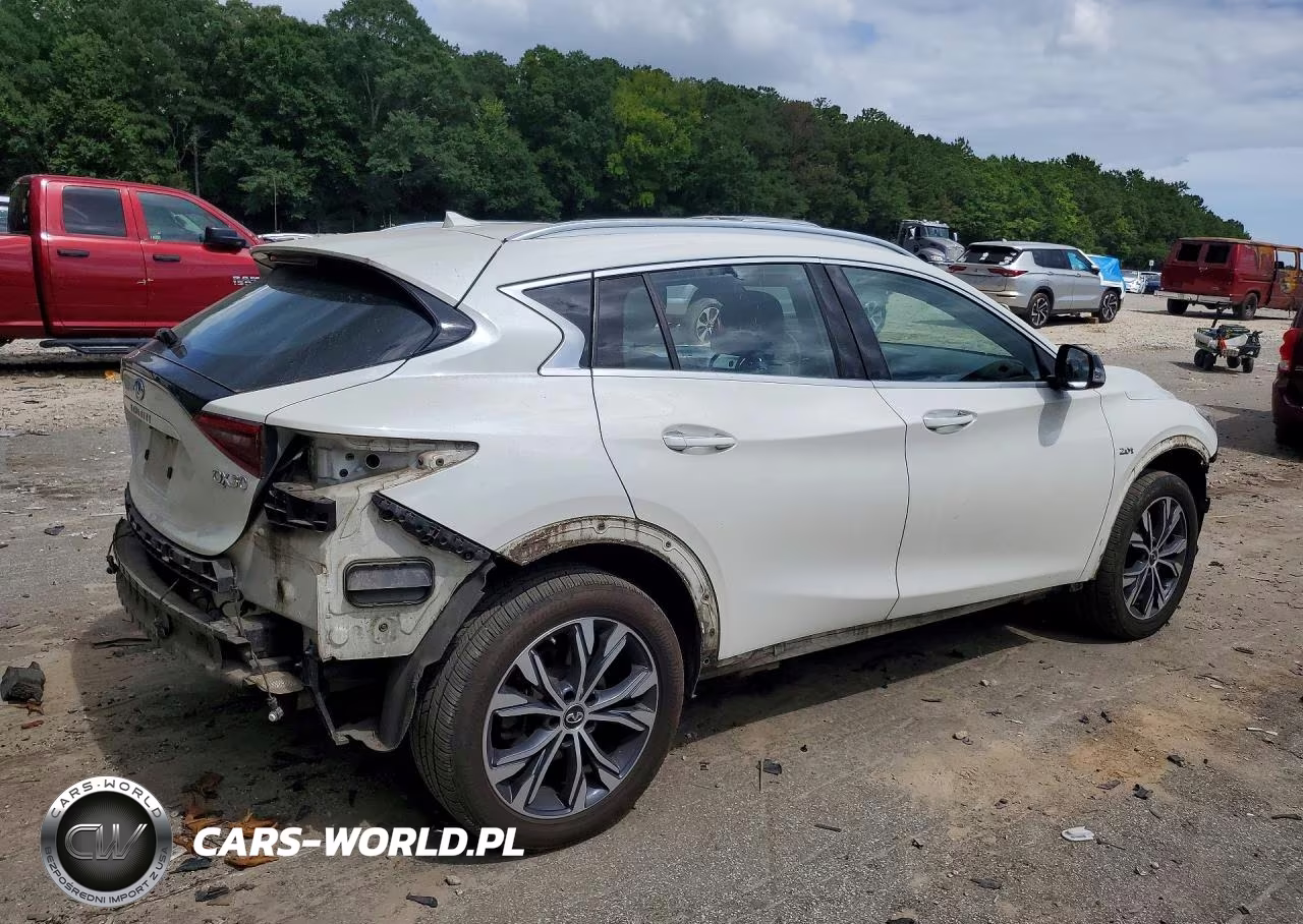 2018 Infiniti Qx30 Premium VIN:SJKCH5CR0JA052363 - 3