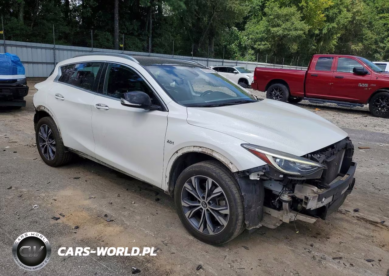 2018 Infiniti Qx30 Premium VIN:SJKCH5CR0JA052363 - 4