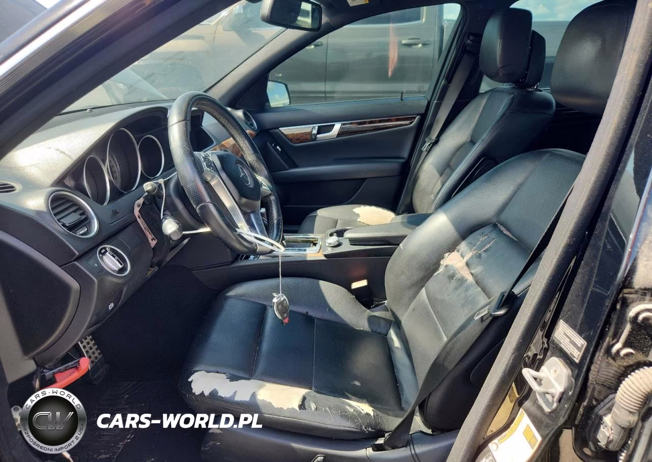 2012 Mercedes-Benz C 300 4Matic VIN:WDDGF8BB0CF910510 - 7