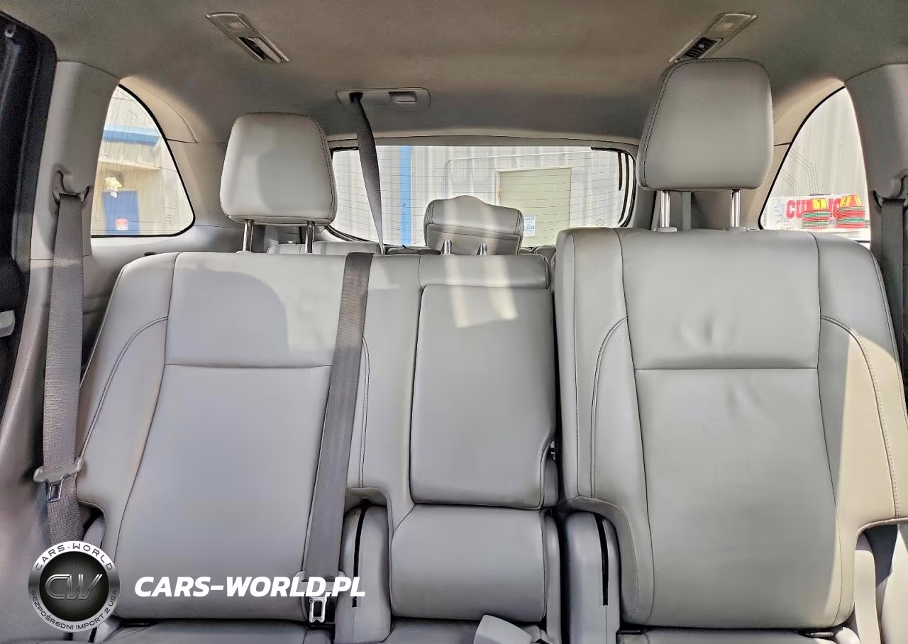 2018 Toyota Highlander Xle VIN:5TDKZRFH3JS280219 - 10