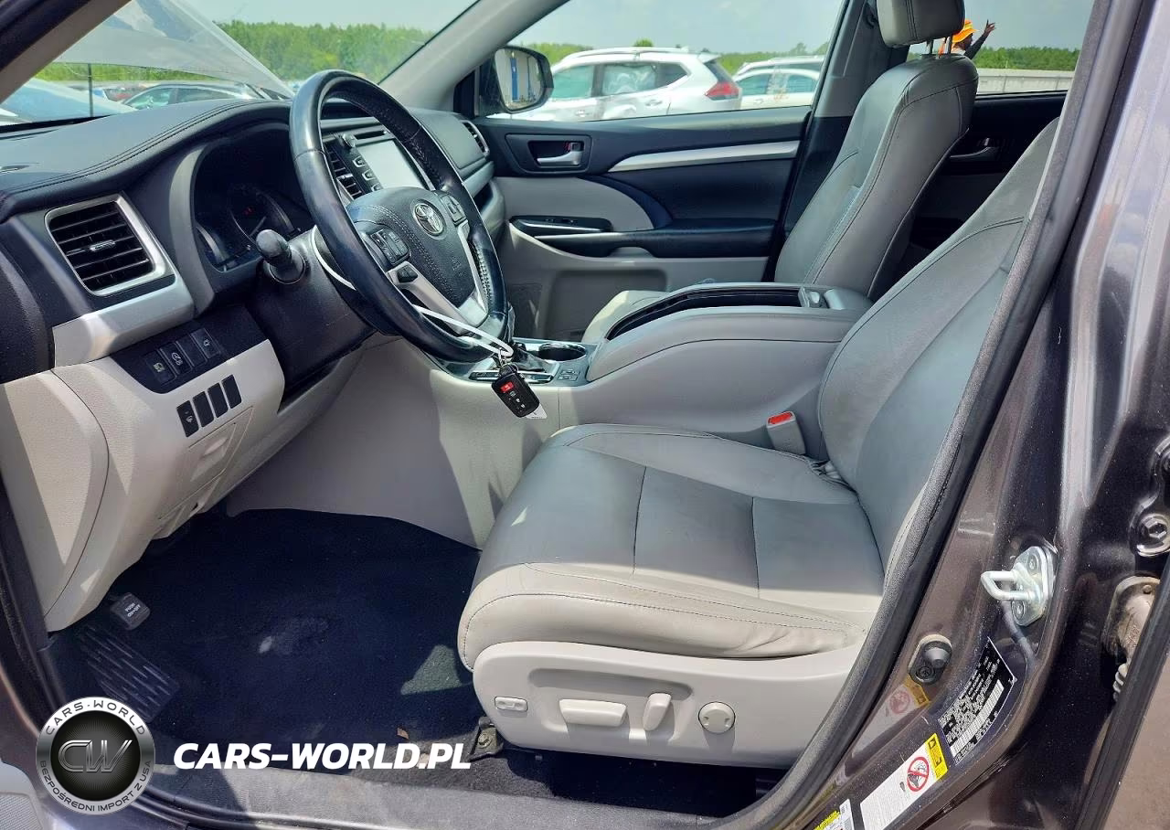 2018 Toyota Highlander Xle VIN:5TDKZRFH3JS280219 - 7