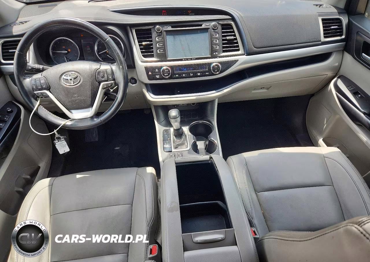 2018 Toyota Highlander Xle VIN:5TDKZRFH3JS280219 - 8