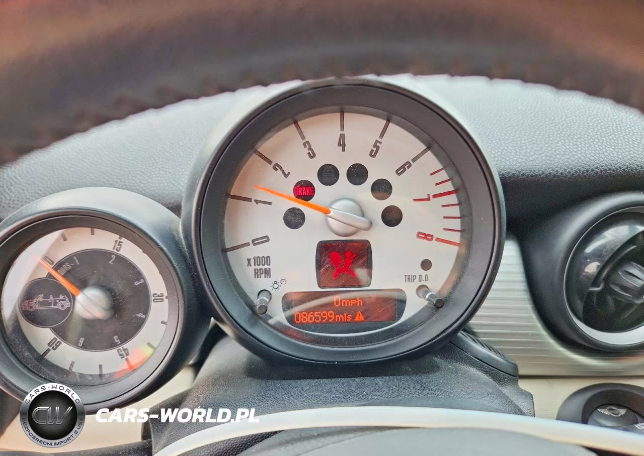 2013 Mini Cooper Roadster S VIN:WMWSY3C55DT565873 - 9