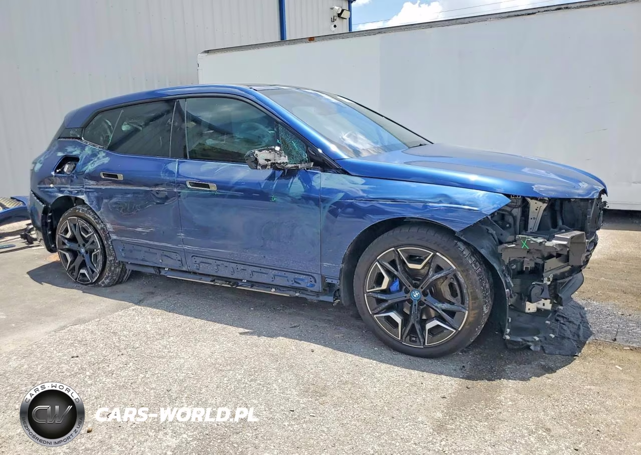 2024 BMW Ix xDrive50 VIN:WB523CF06RCR08663 - 4