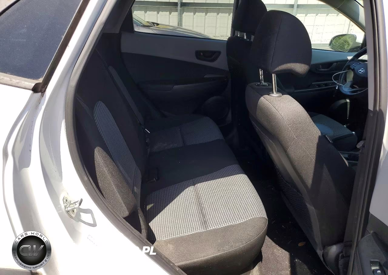 2018 Hyundai Kona Sel VIN:KM8K6CAA3JU111700 - 11