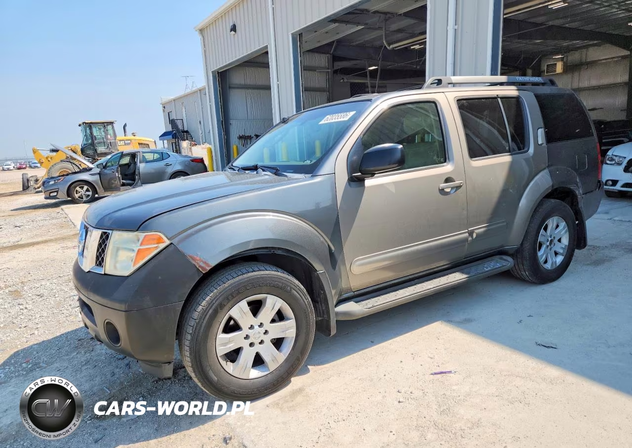 2005 Nissan Pathfinder Xe