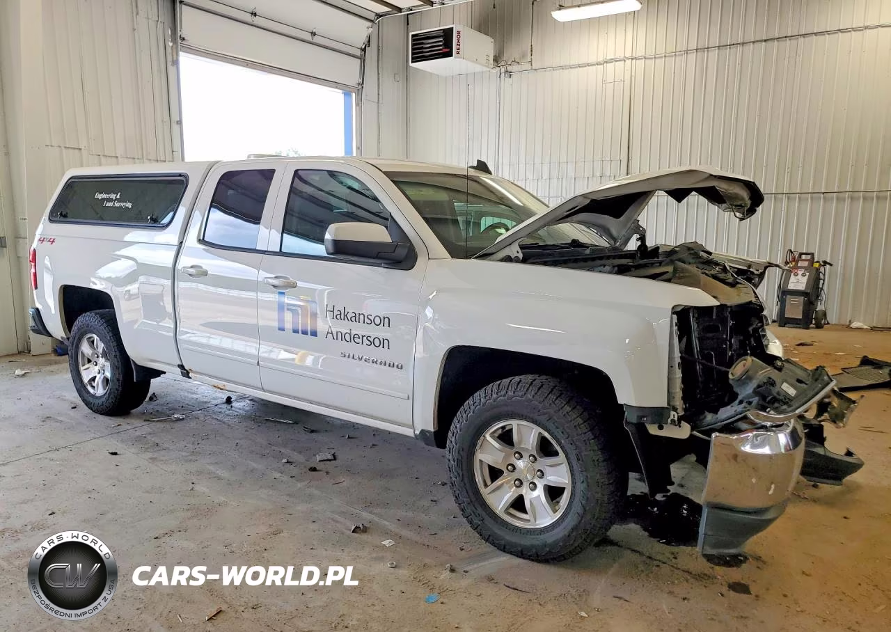 2018 Chevrolet Silverado K1500 Lt VIN:1GCVKREC6JZ115657 - 4