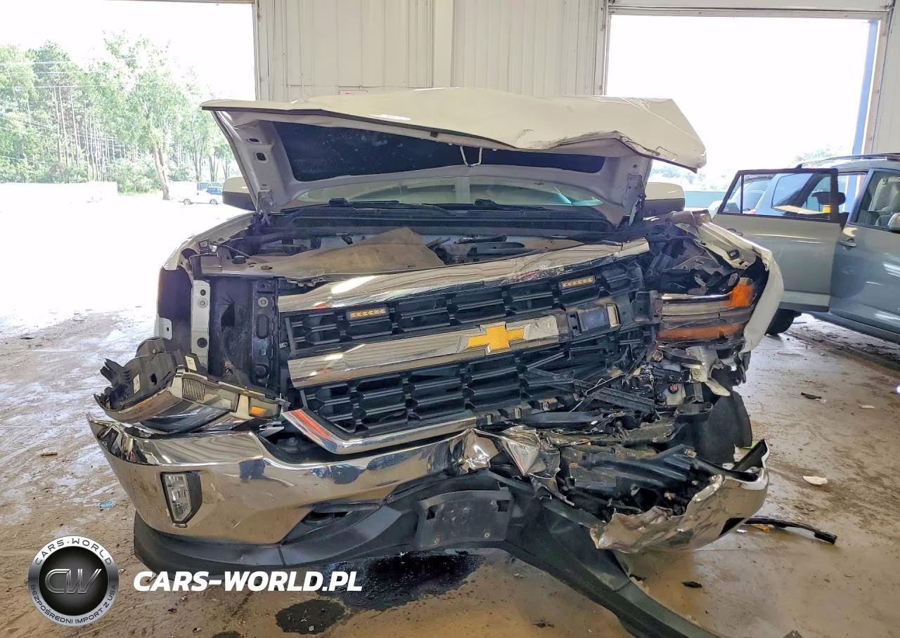 2018 Chevrolet Silverado K1500 Lt VIN:1GCVKREC6JZ115657 - 5