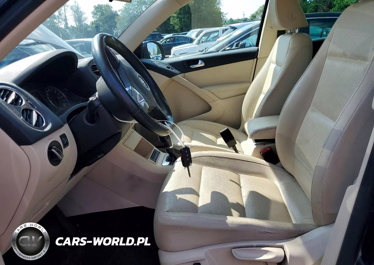 2012 Volkswagen Tiguan S VIN:WVGBV7AX0CW598862 - 7