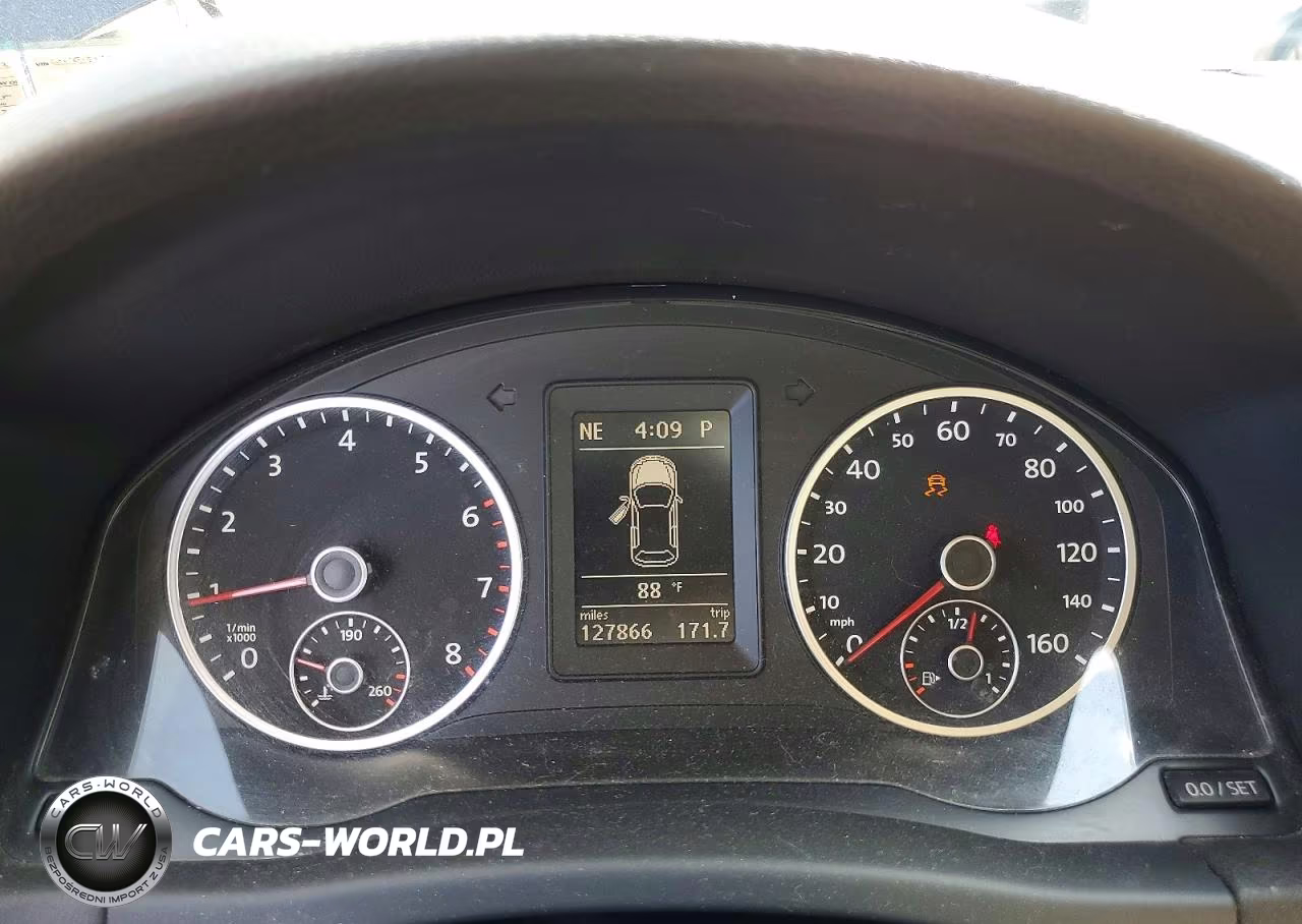 2012 Volkswagen Tiguan S VIN:WVGBV7AX0CW598862 - 9