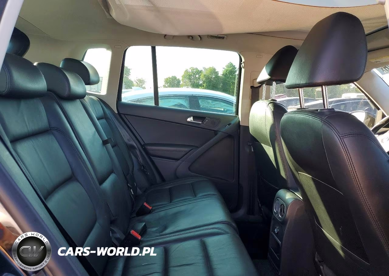 2011 Volkswagen Tiguan S VIN:WVGAV7AX1BW550801 - 11