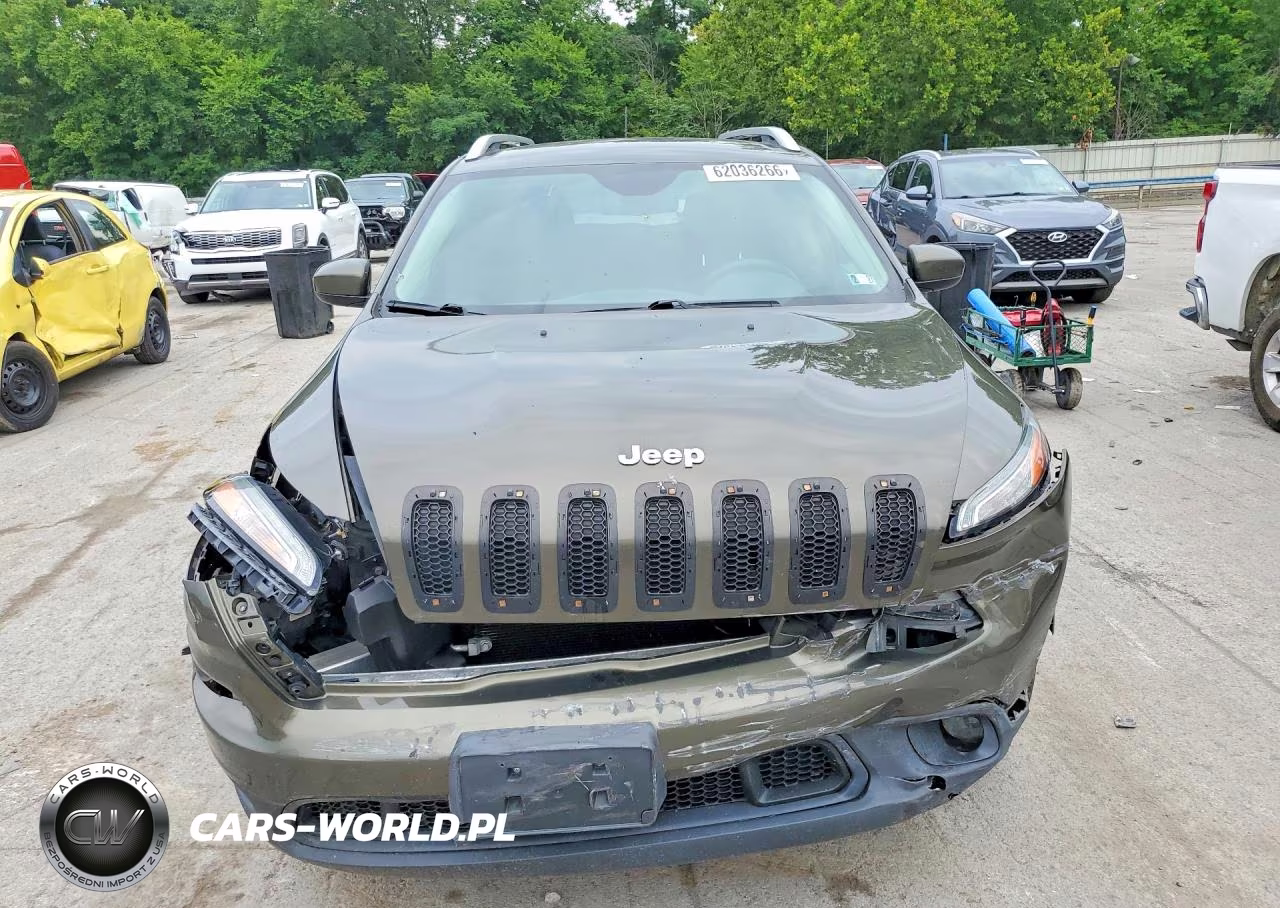 2015 Jeep Cherokee Latitude VIN:1C4PJMCB2FW645626 - 5