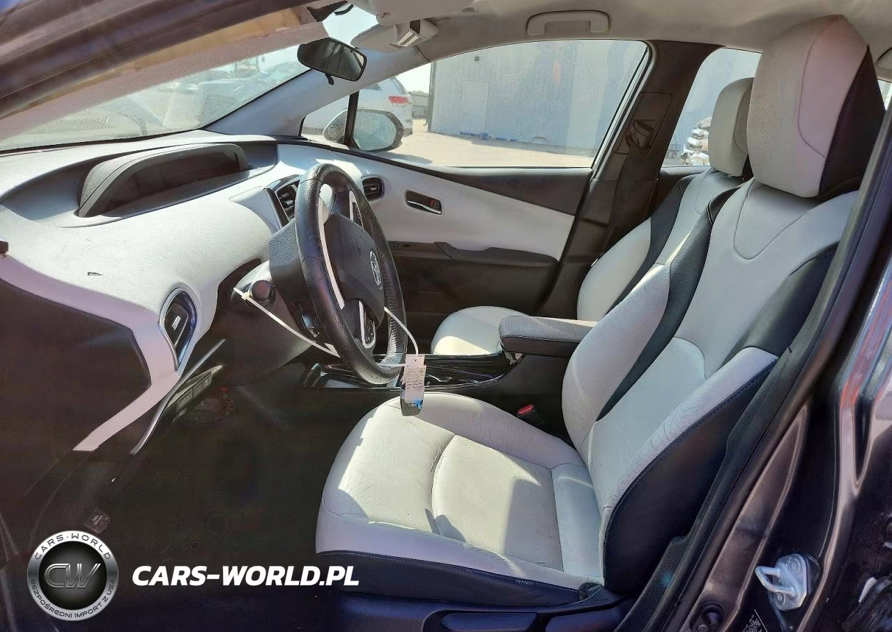 2016 Toyota Prius Three Touring VIN:JTDKARFU0G3019340 - 7