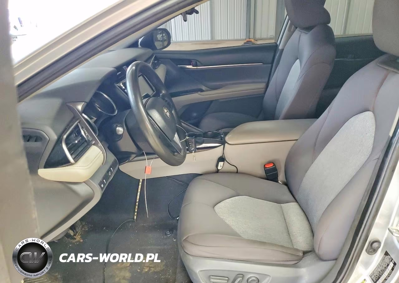2019 Toyota Camry Le VIN:4T1B11HK3KU803846 - 7