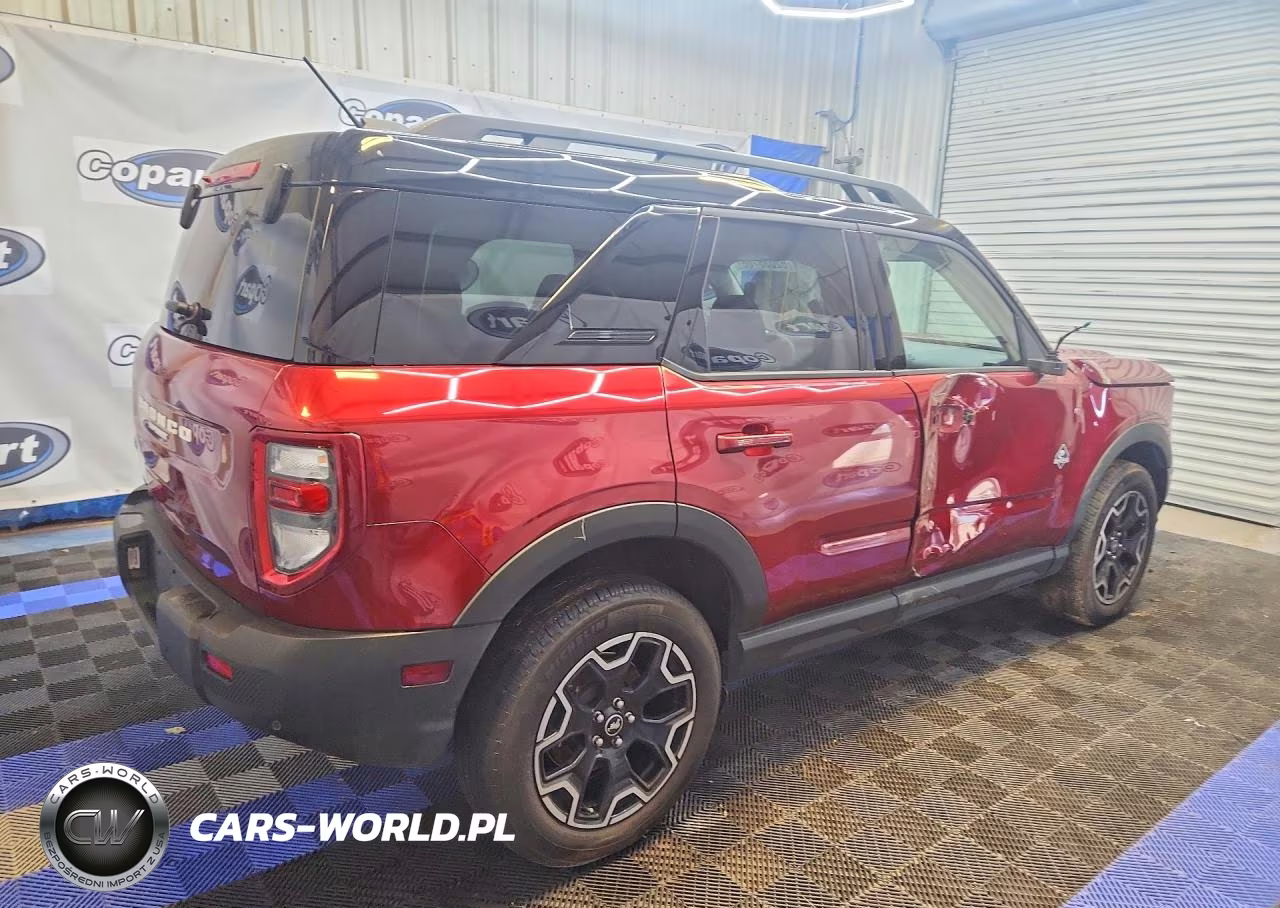 2025 Ford Bronco Sport Outer Banks VIN:3FMCR9CNXSRF49704 - 3