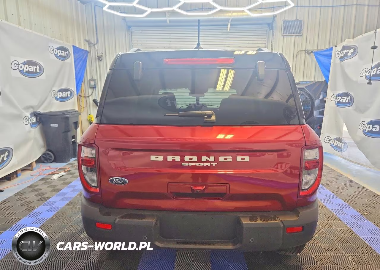 2025 Ford Bronco Sport Outer Banks VIN:3FMCR9CNXSRF49704 - 6