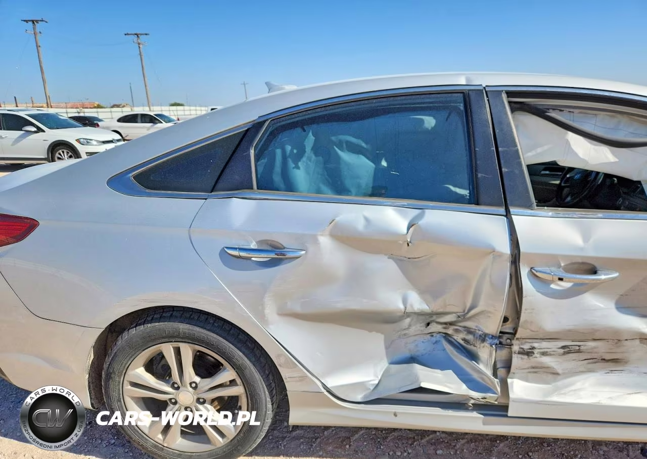 2018 Hyundai Sonata Sel VIN:5NPE34AF2JH624796 - 10